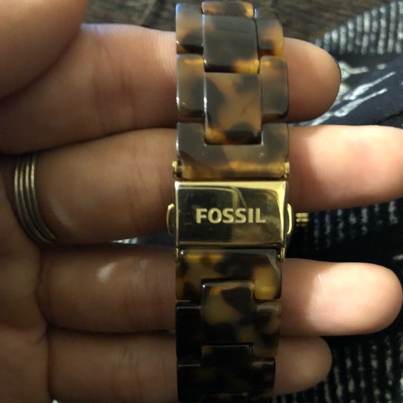 Fossil Shell Multifunction Tortoise Resin Watch - Picture 4 of 5